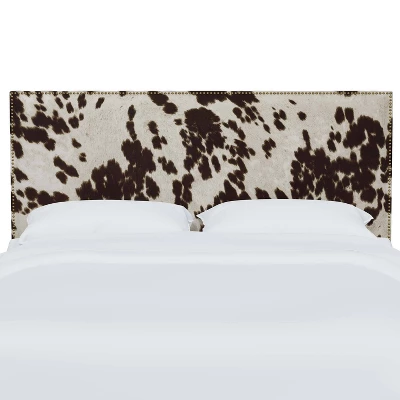 Arcadia Nail Button Headboard In Patterns - Skyline Furniture 6 Arcadia Nail Button Headboard In Patterns - Skyline Furniture - Image 4